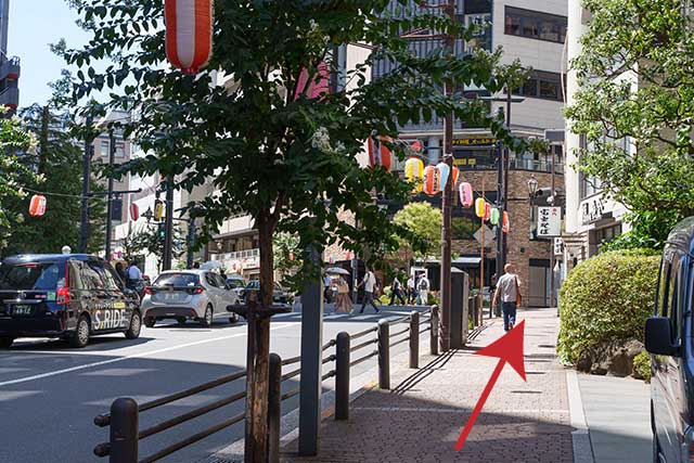 医院のある交差点、右折します。